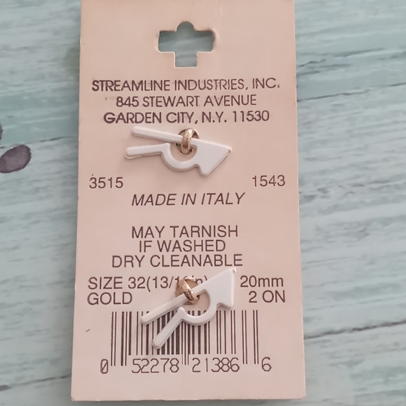 Buttons - Picture 3 of 3